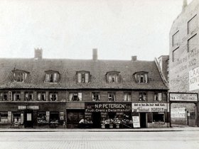 Nørrebrogade 217  Hvor Griffenfelt i sin tid har boet. Og det nye teater bygges 1922.jpg